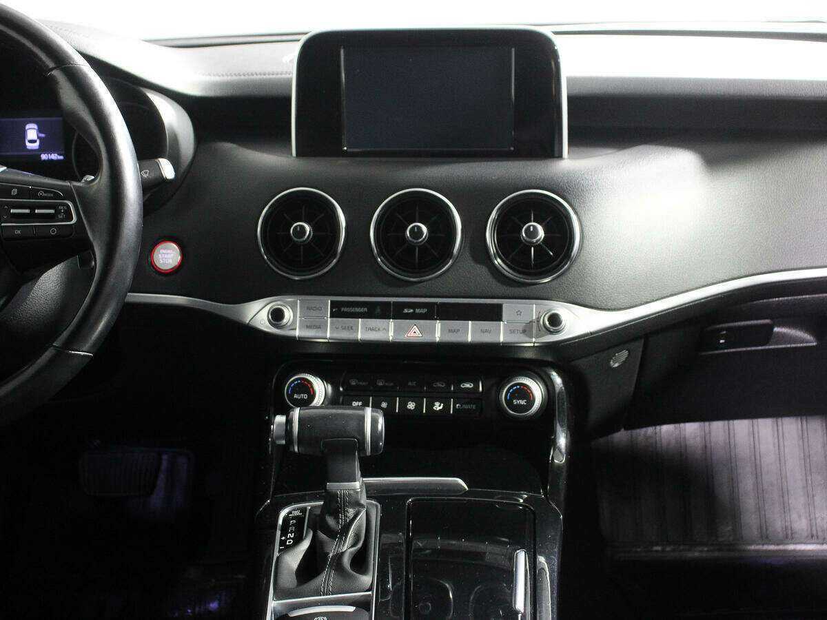 Б/У Киа Стингер 2019 года. Фото: #9