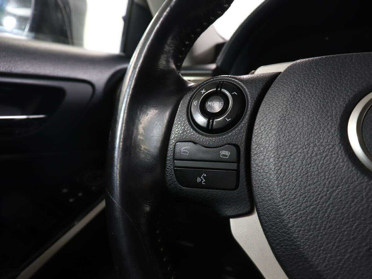 Б/У Лексус ИС 2015 года. Фото: #11