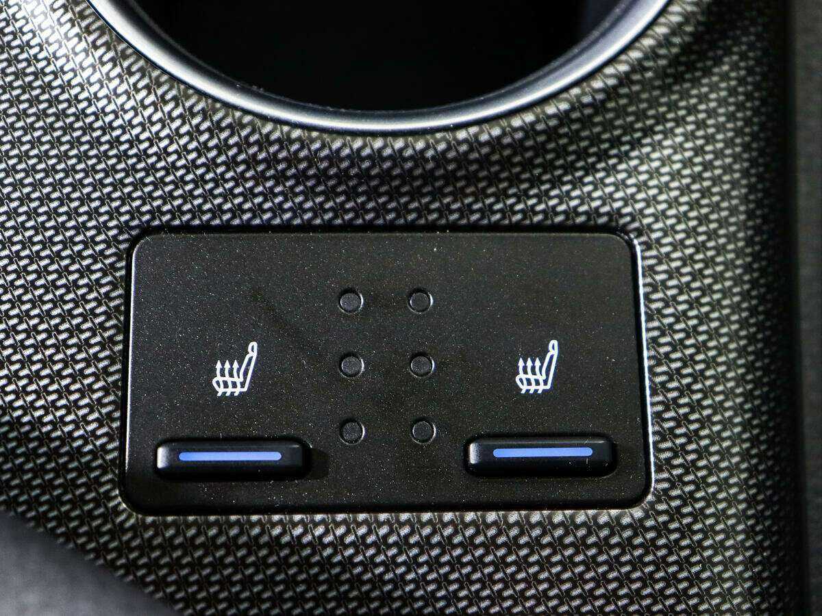 Б/У Тойота Камри 2021 года. Фото: #18