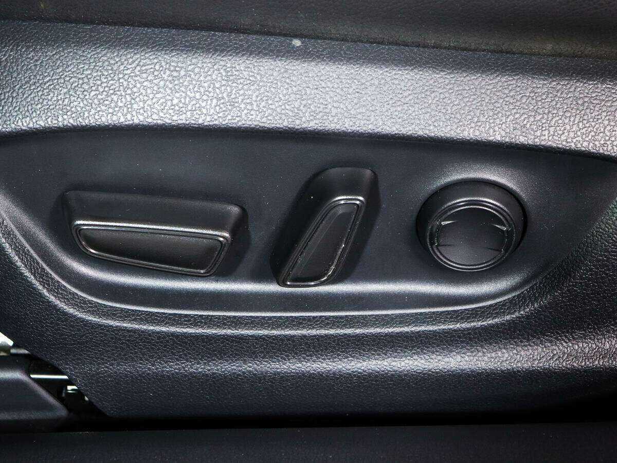 Б/У Тойота Камри 2021 года. Фото: #20