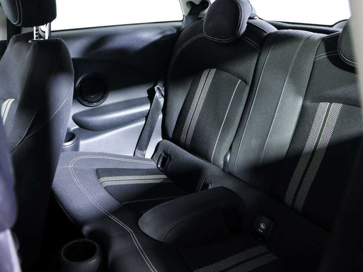 Б/У Мини Хэтч 2016 года. Фото: #9