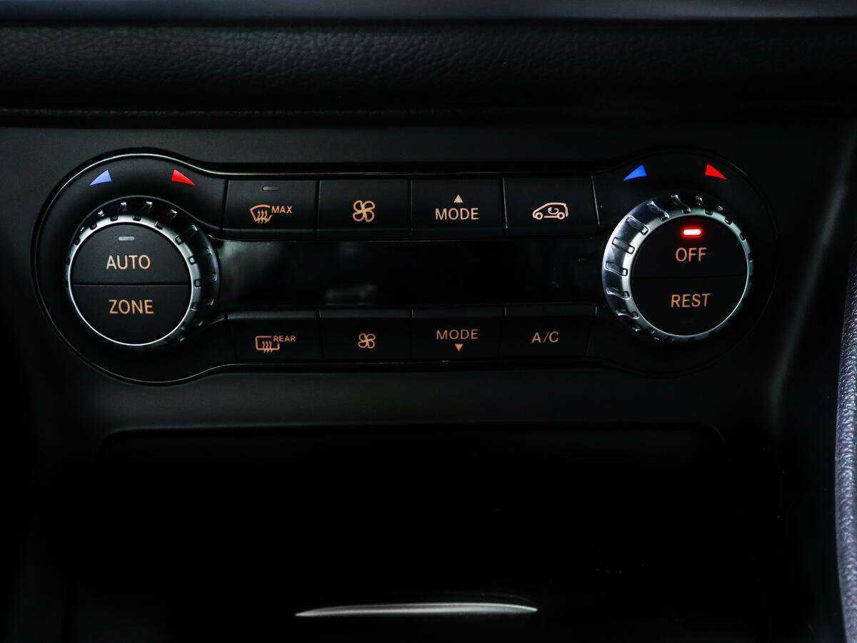 Б/У Мерседес-Бенц КЛА 2014 года. Фото: #16