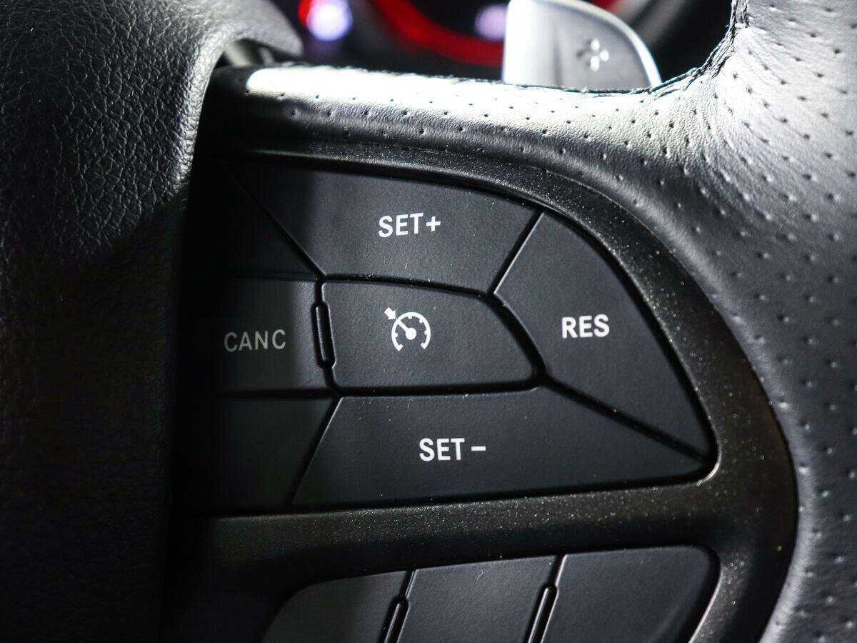 Б/У Додж Челленджер 2022 года. Фото: #19