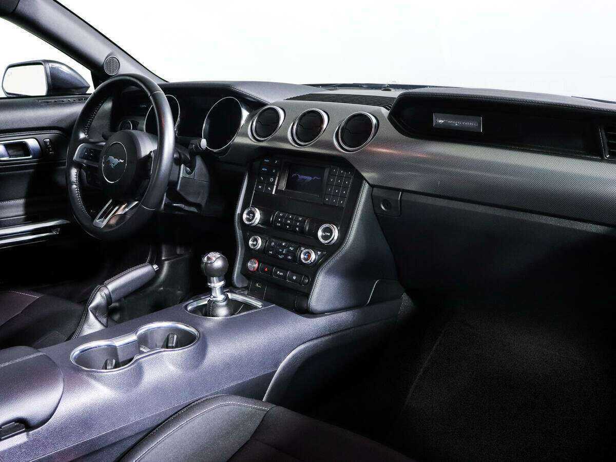 Б/У Форд Мустанг 2022 года. Фото: #8