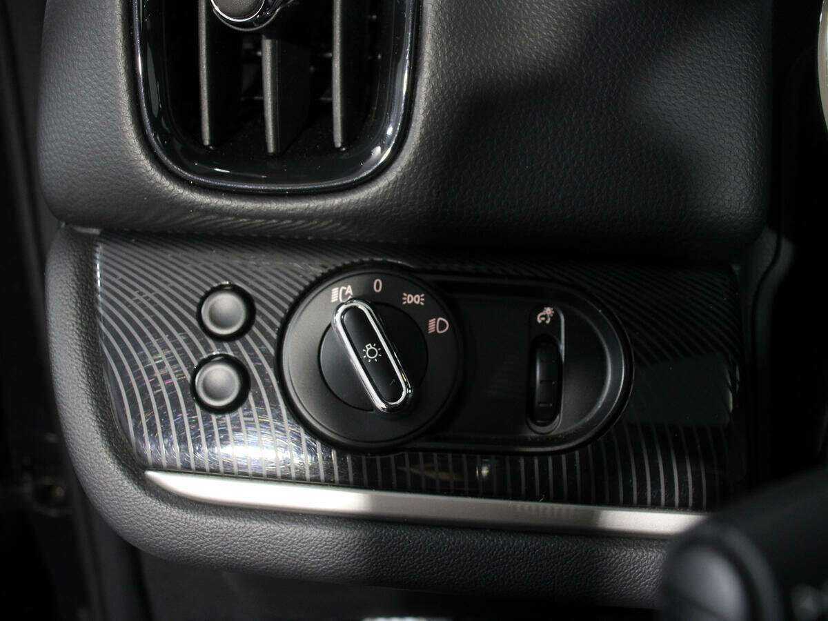 Б/У Мини Каунтримэн 2022 года. Фото: #17