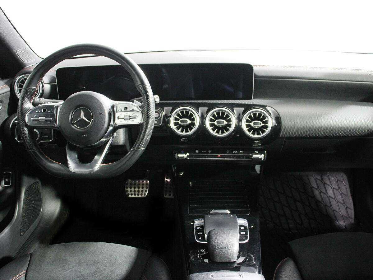 Б/У Мерседес-Бенц КЛА 2019 года. Фото: #8