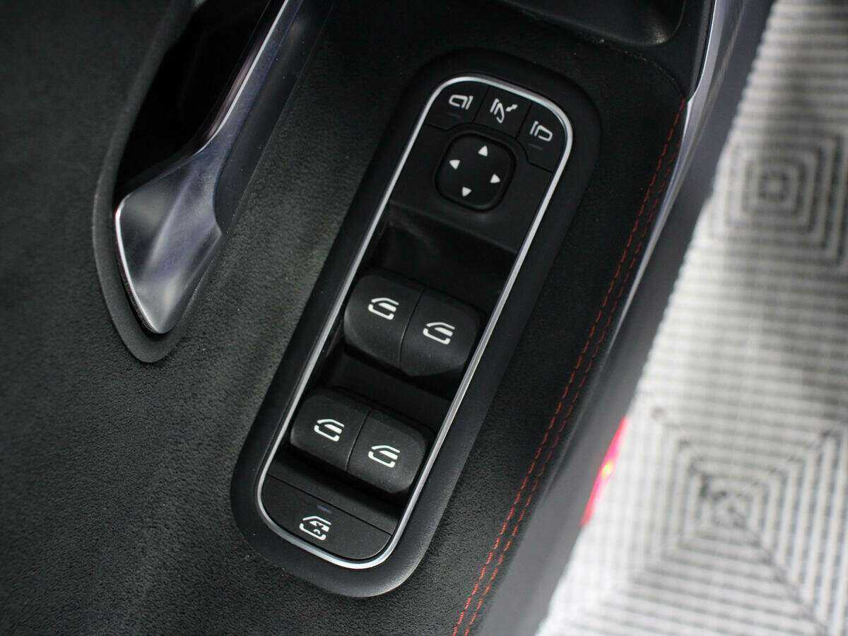 Б/У Мерседес-Бенц КЛА 2019 года. Фото: #11