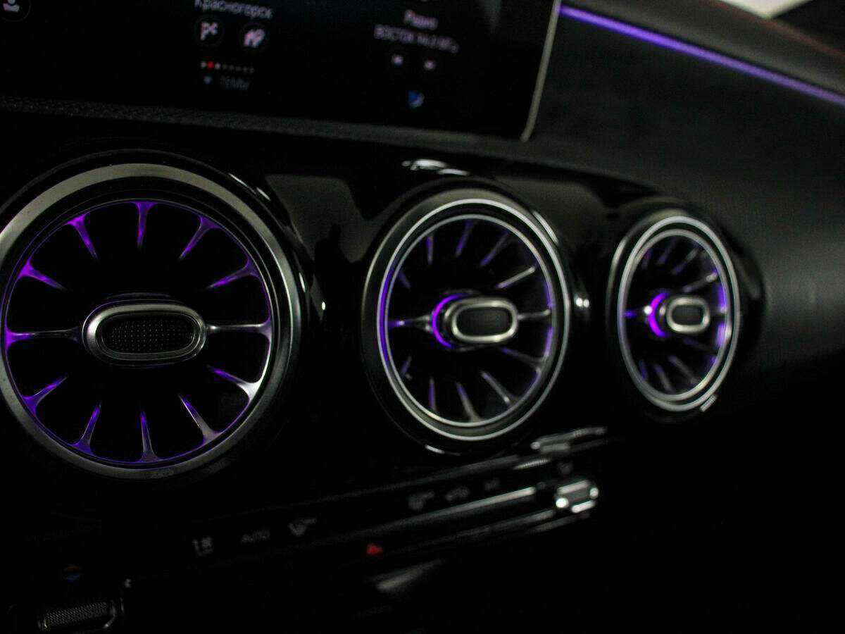 Б/У Мерседес-Бенц КЛА 2019 года. Фото: #20