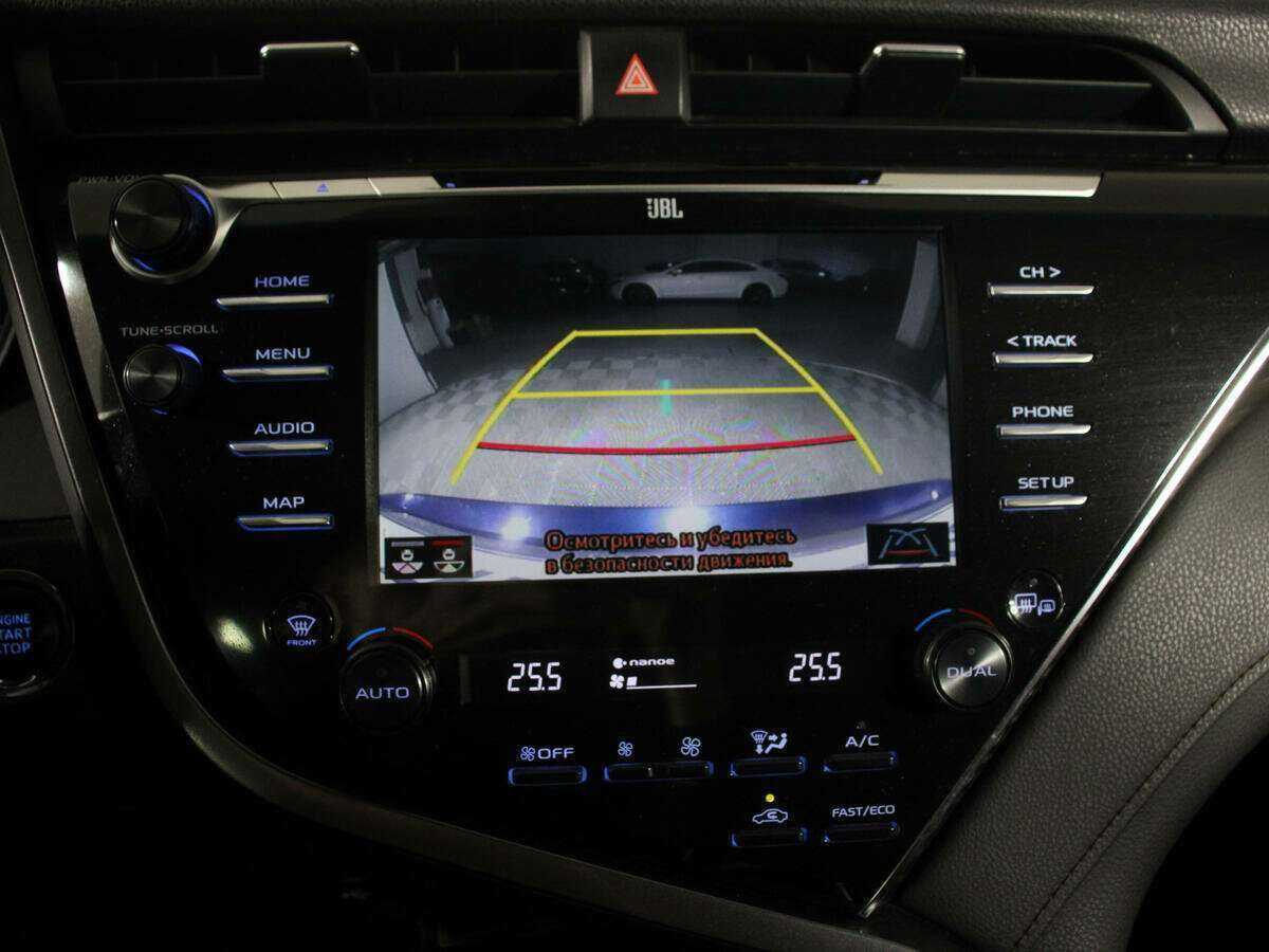 Б/У Тойота Камри 2018 года. Фото: #20