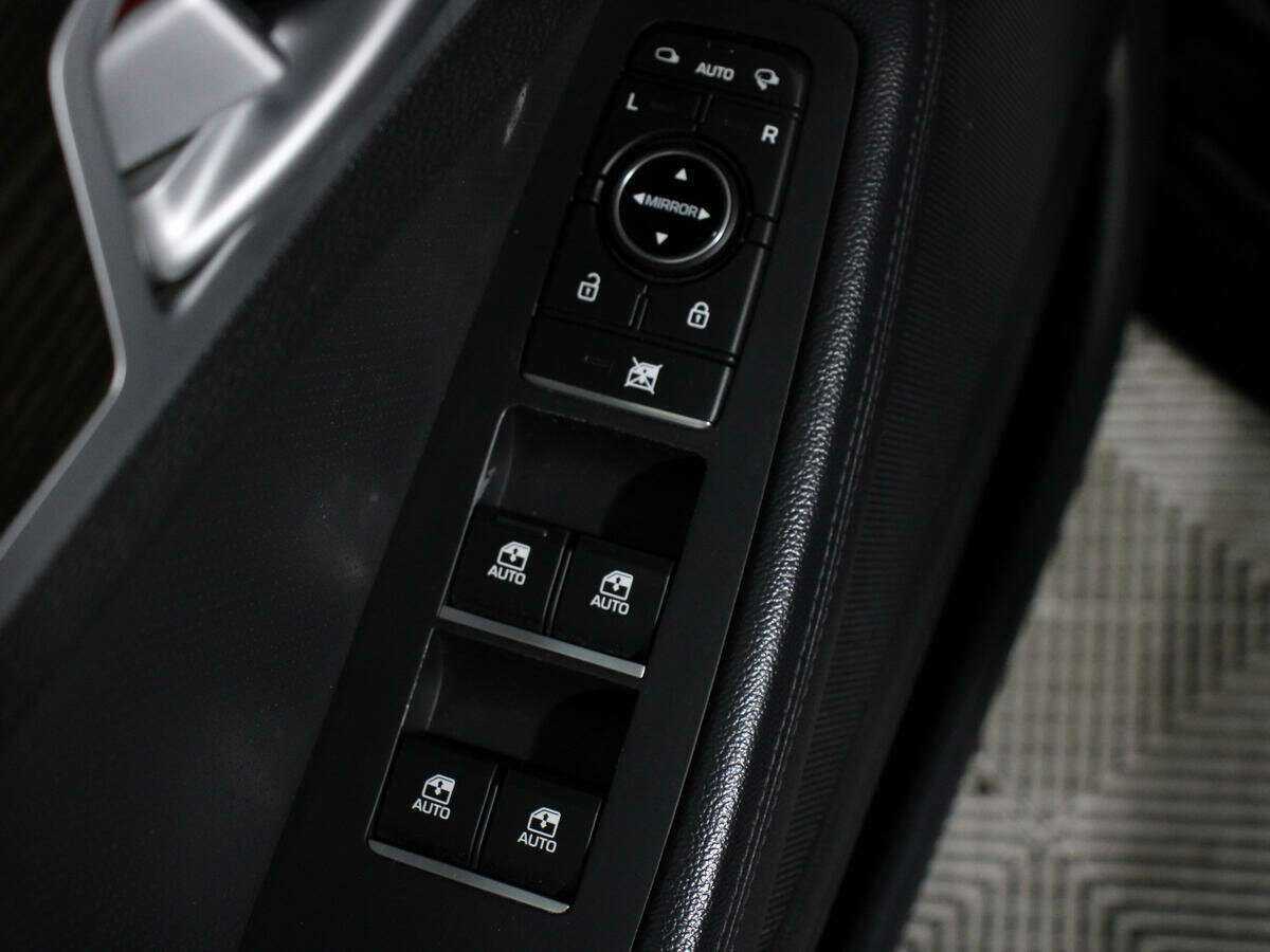 Б/У Хендай Генезис 2014 года. Фото: #15