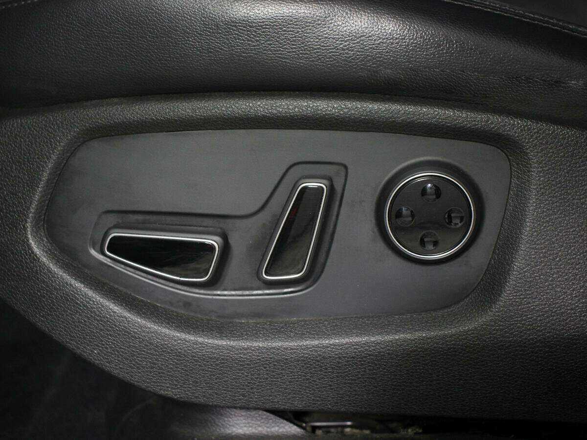 Б/У Хендай Генезис 2014 года. Фото: #16