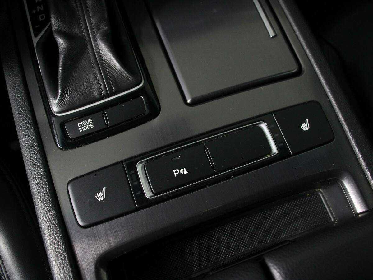 Б/У Хендай Генезис 2014 года. Фото: #21