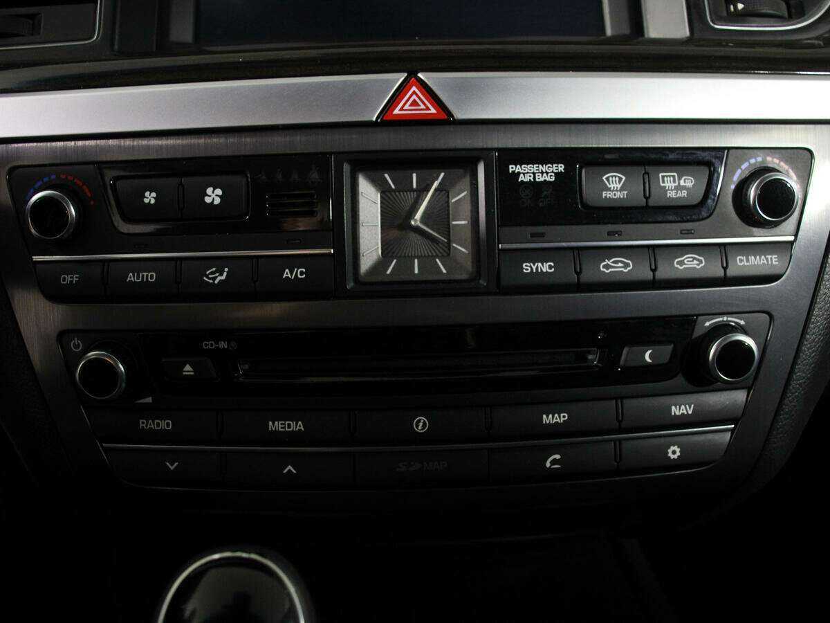 Б/У Хендай Генезис 2014 года. Фото: #22