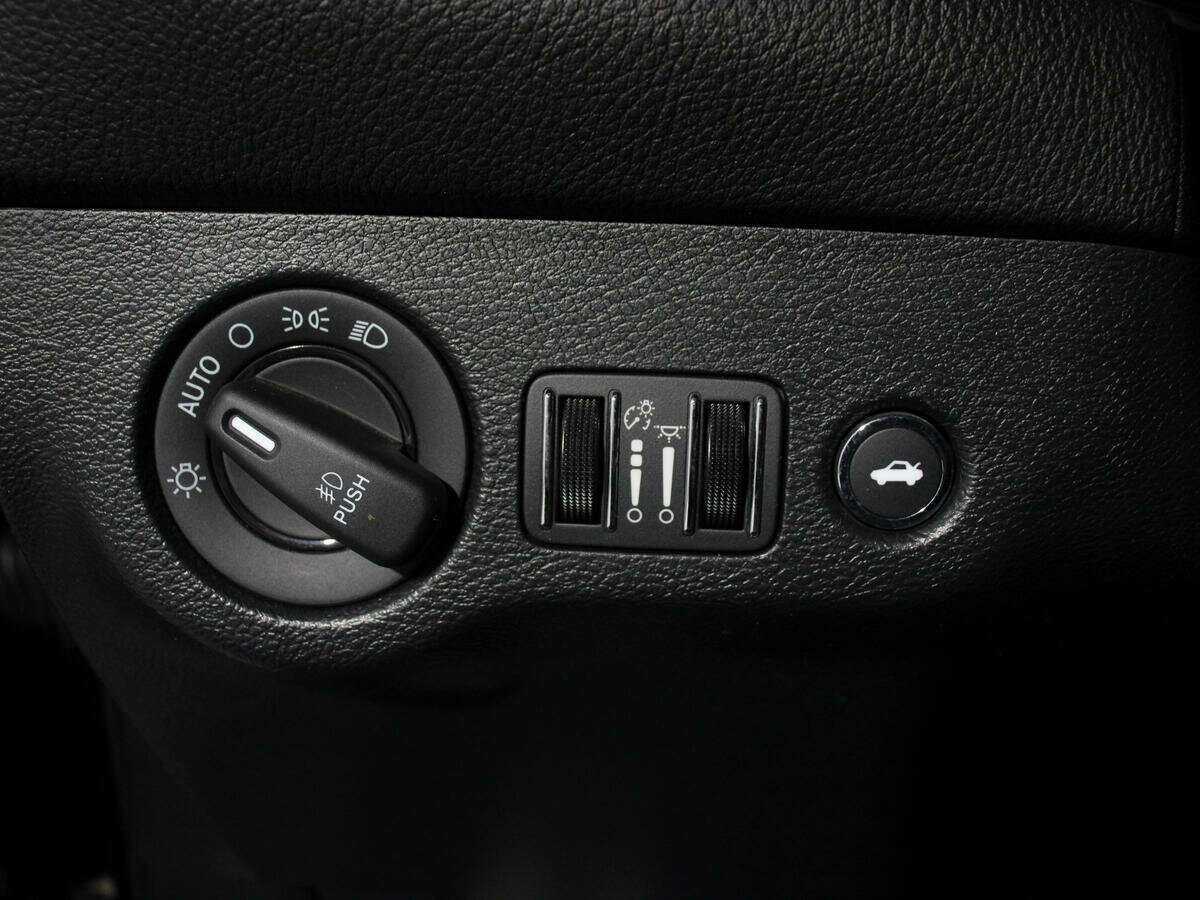 Б/У Додж Челленджер 2022 года. Фото: #17