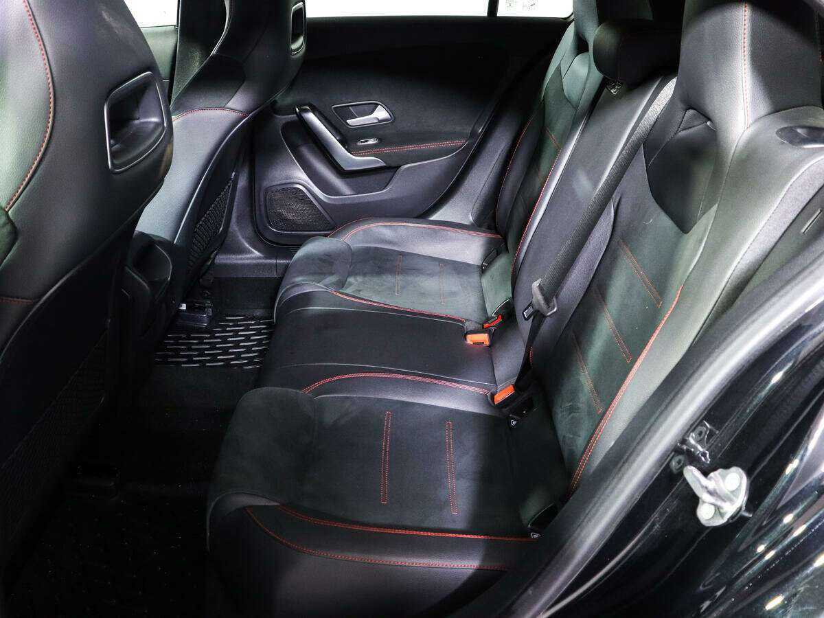 Б/У Мерседес-Бенц А-Класс 2020 года. Фото: #9