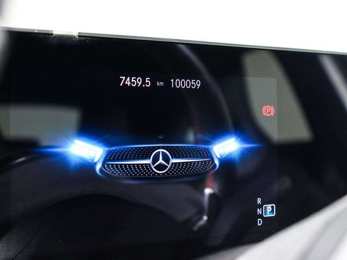 Б/У Мерседес-Бенц А-Класс 2020 года. Фото: #10