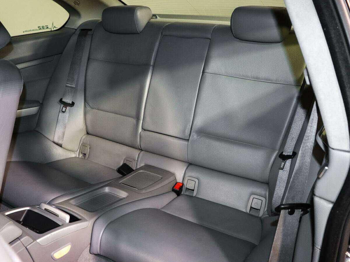 Б/У БМВ 3 серии 2008 года. Фото: #7