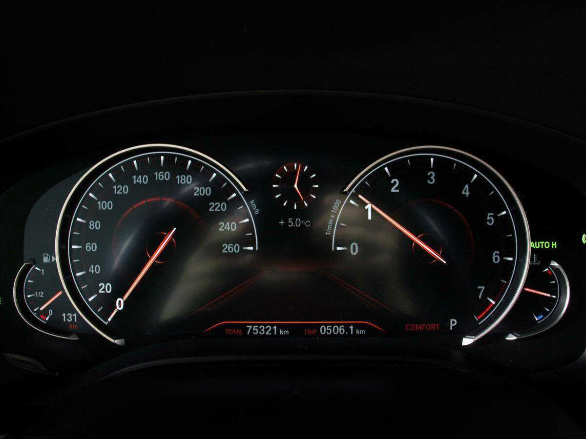 Б/У БМВ 5 серии 2017 года. Фото: #6