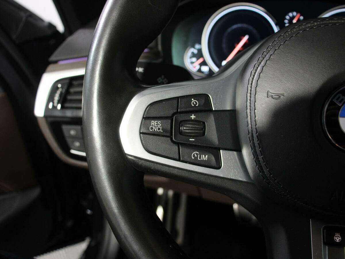 Б/У БМВ 5 серии 2017 года. Фото: #15