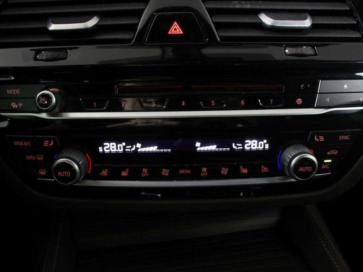 Б/У БМВ 5 серии 2017 года. Фото: #20