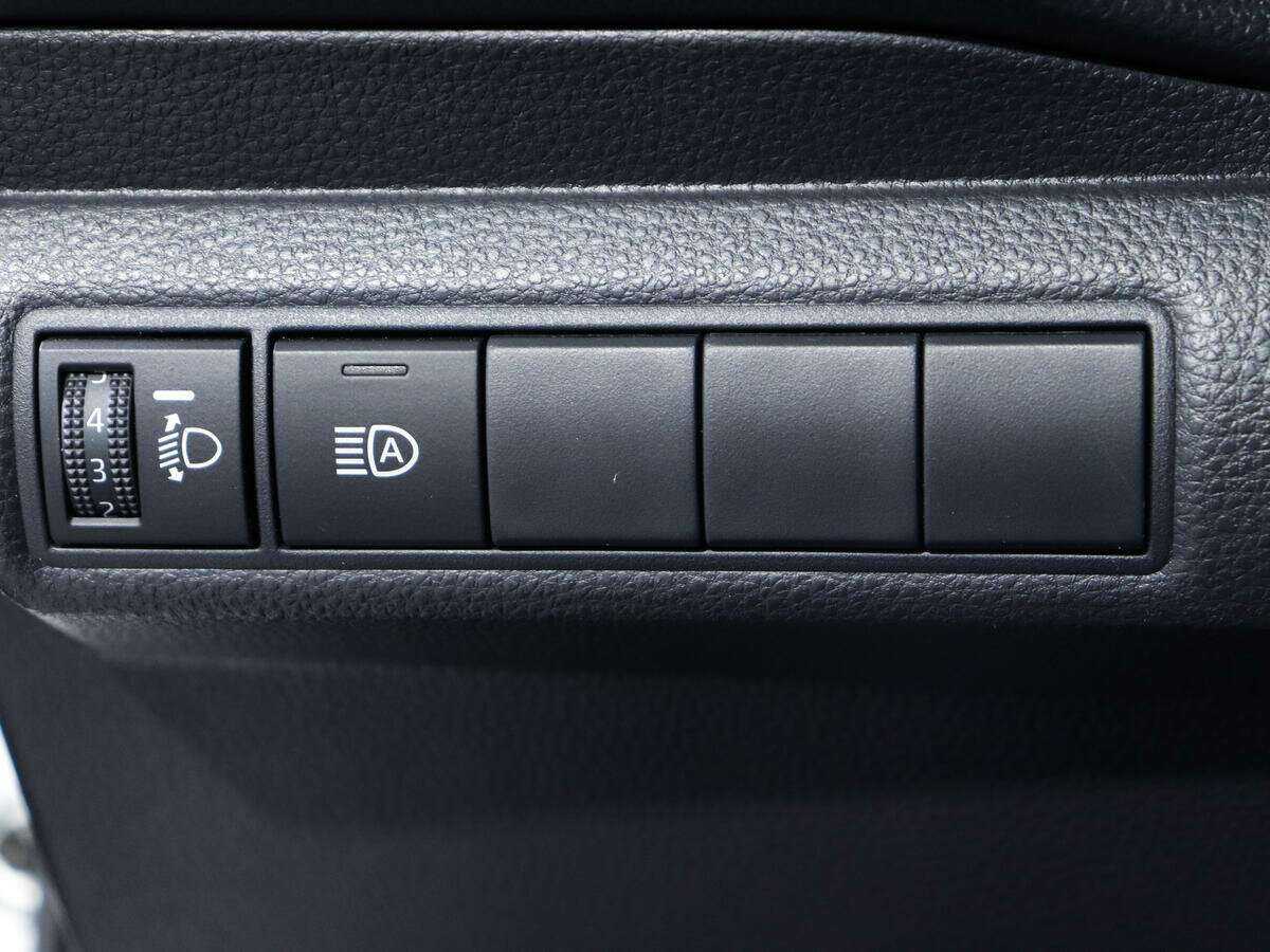 Б/У Тойота Королла 2022 года. Фото: #14