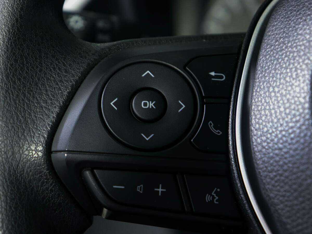 Б/У Тойота Королла 2022 года. Фото: #16