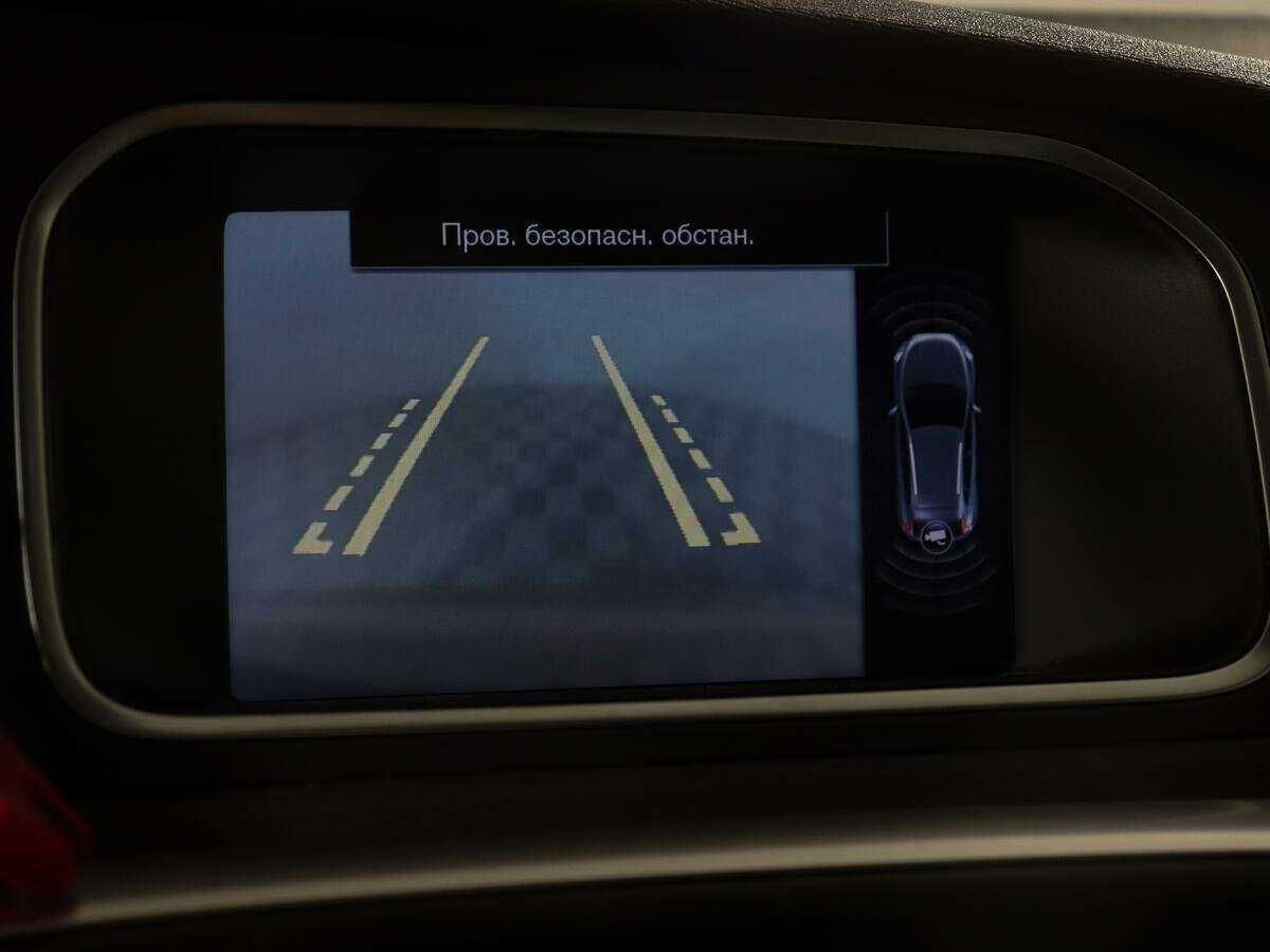 Б/У Вольво В40 Кросс Кантри 2013 года. Фото: #11