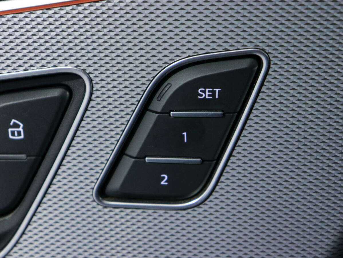 Б/У Ауди К7 2021 года. Фото: #14