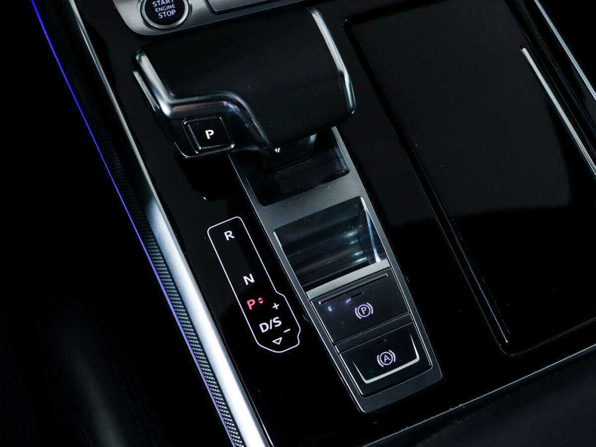 Б/У Ауди К7 2021 года. Фото: #26