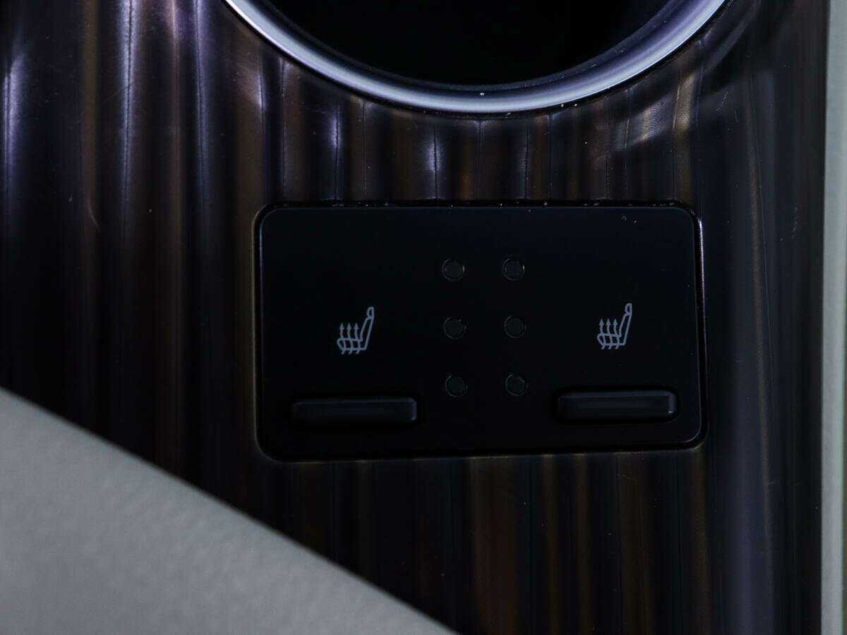 Б/У Тойота Камри 2020 года. Фото: #18