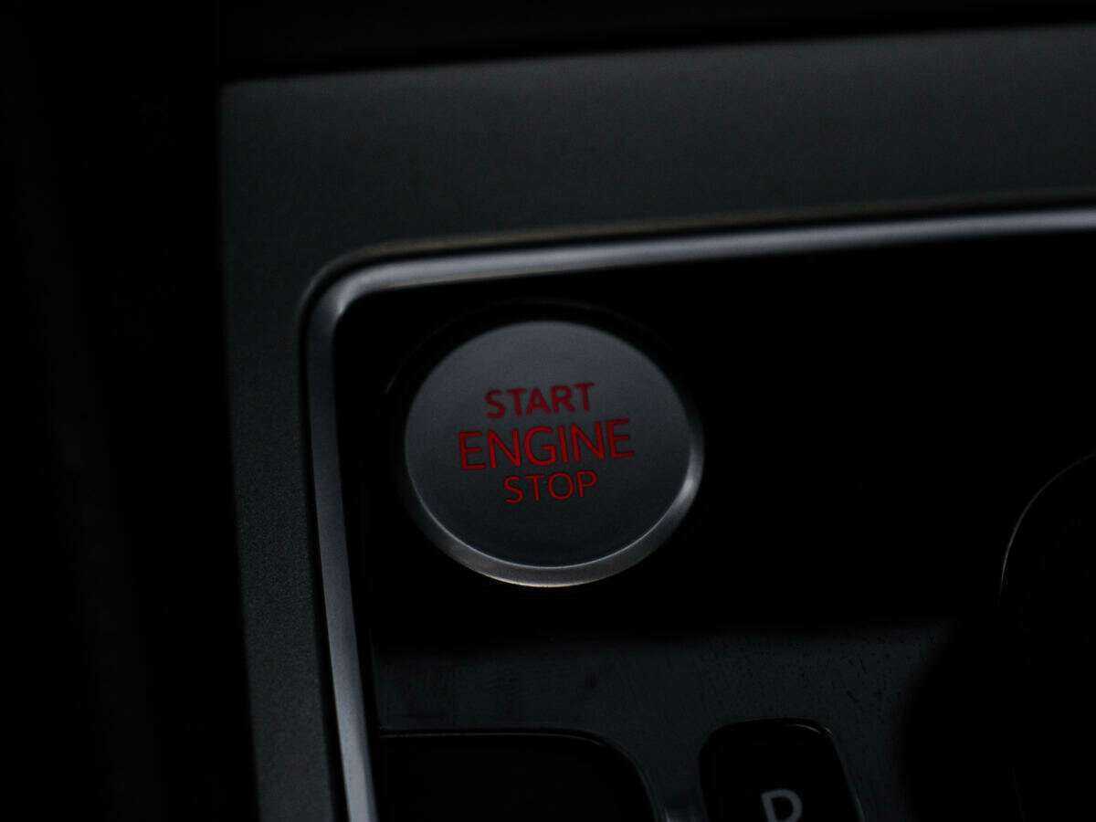 Б/У Фольксваген Пассат (Северная Америка и Китай) 2021 года. Фото: #12