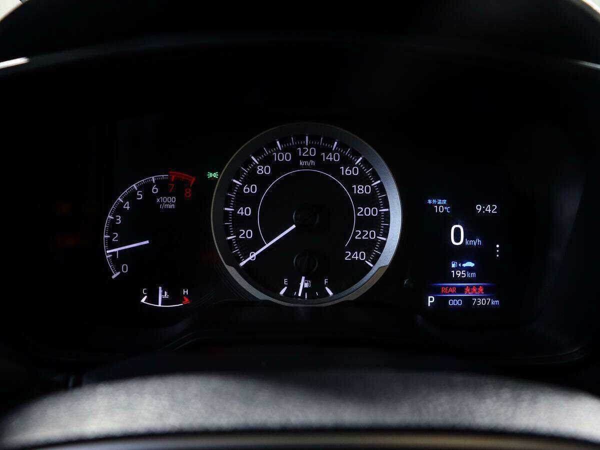 Б/У Тойота Королла 2022 года. Фото: #10