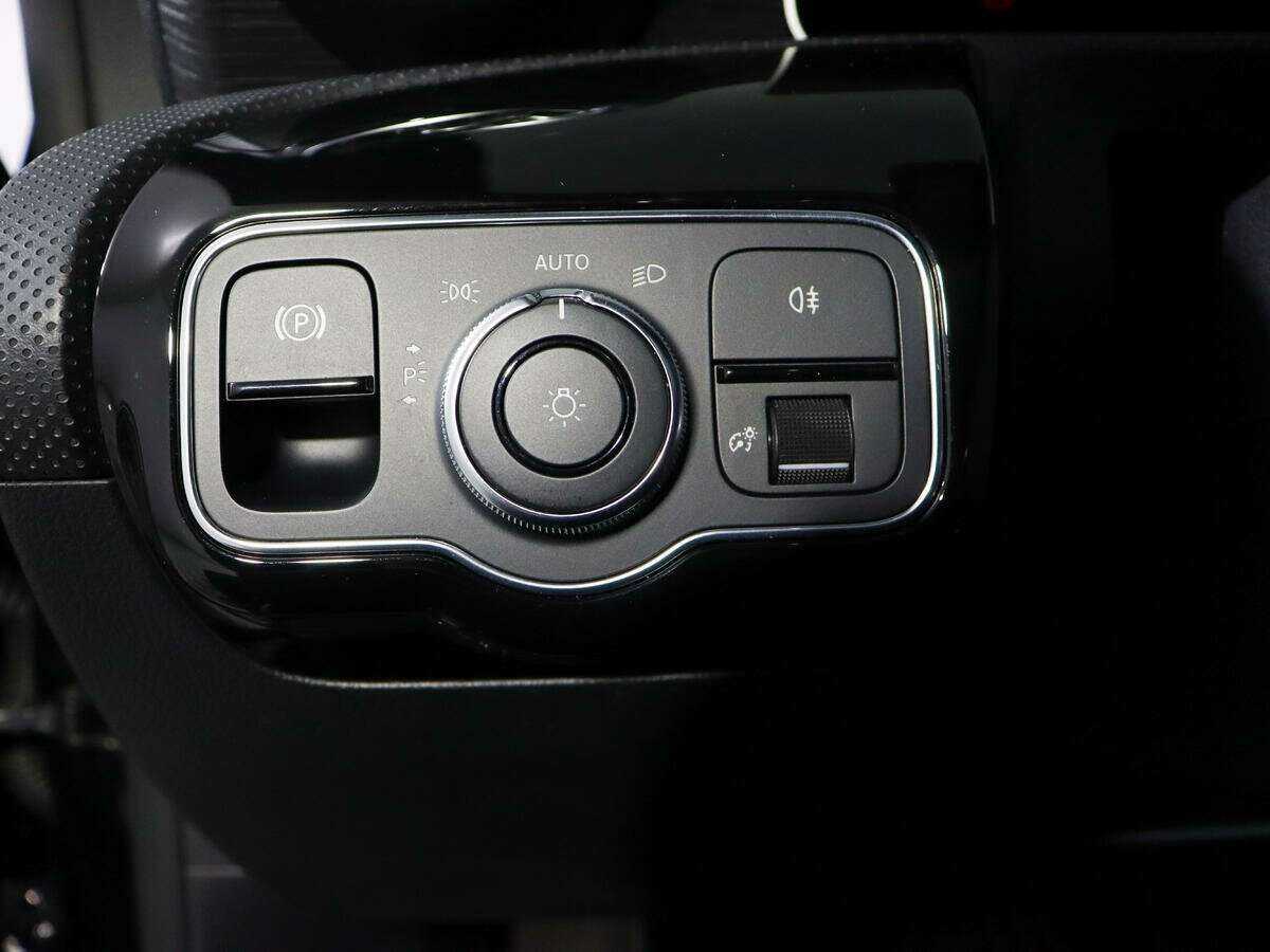 Б/У Мерседес-Бенц КЛА 2019 года. Фото: #17