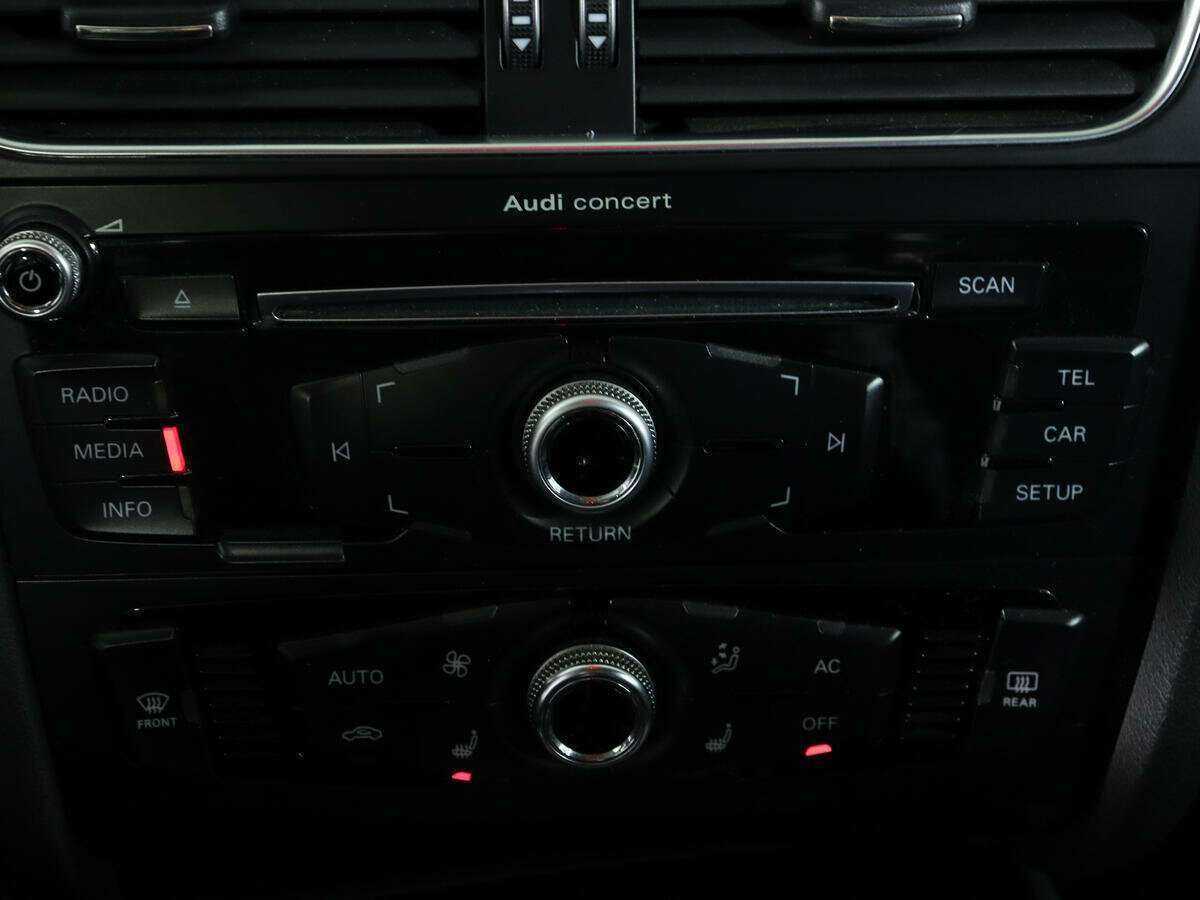 Б/У Ауди А4 2012 года. Фото: #16