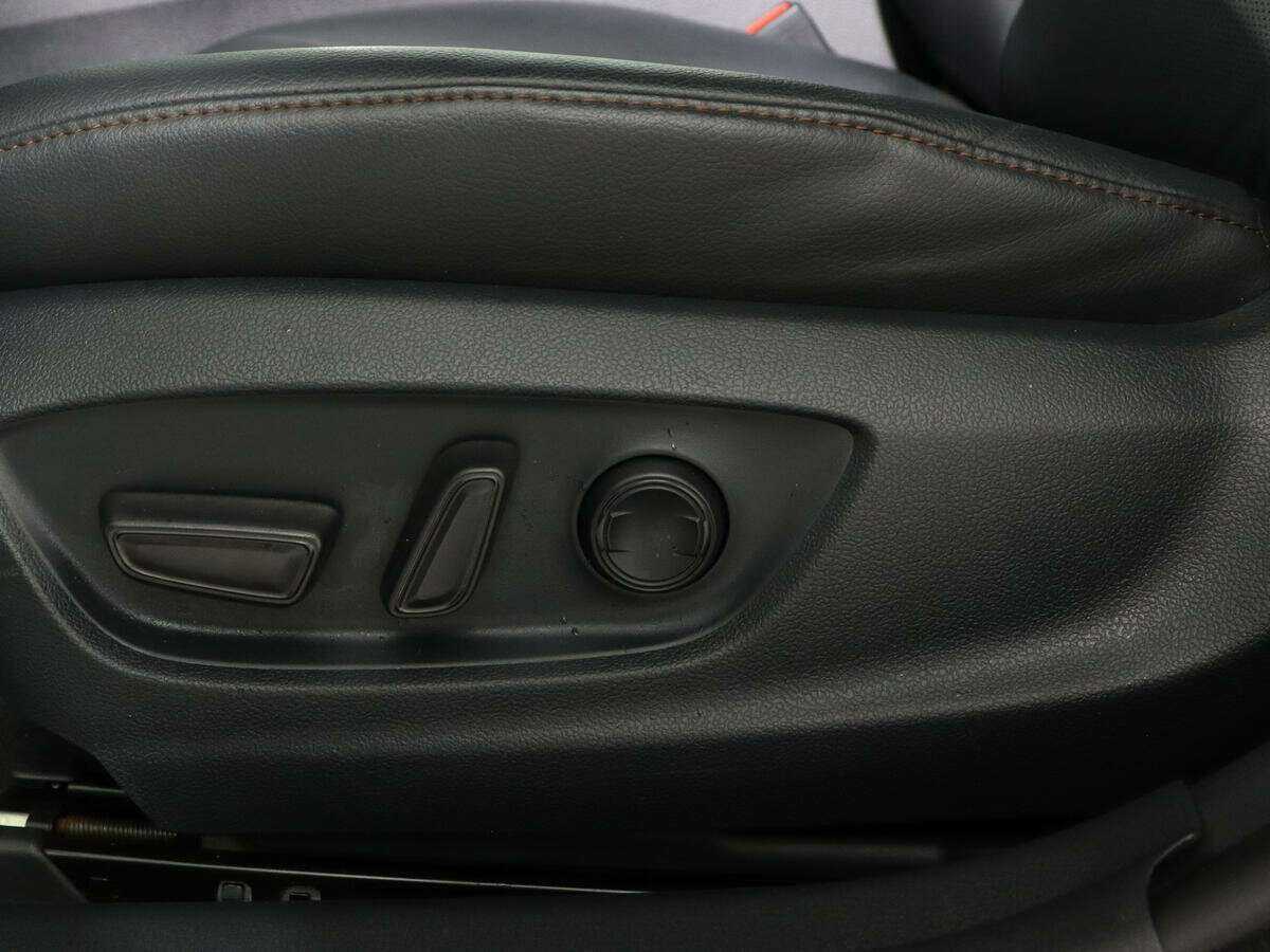 Б/У Тойота Камри 2020 года. Фото: #15