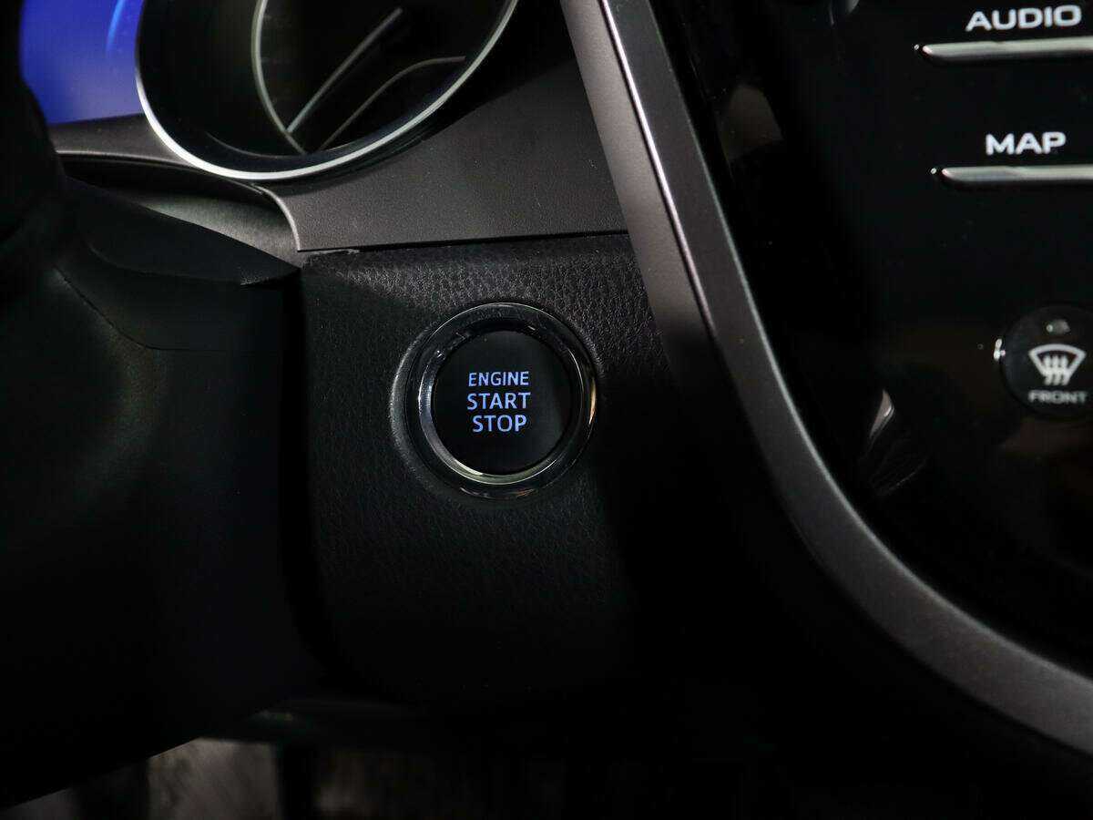 Б/У Тойота Камри 2020 года. Фото: #19