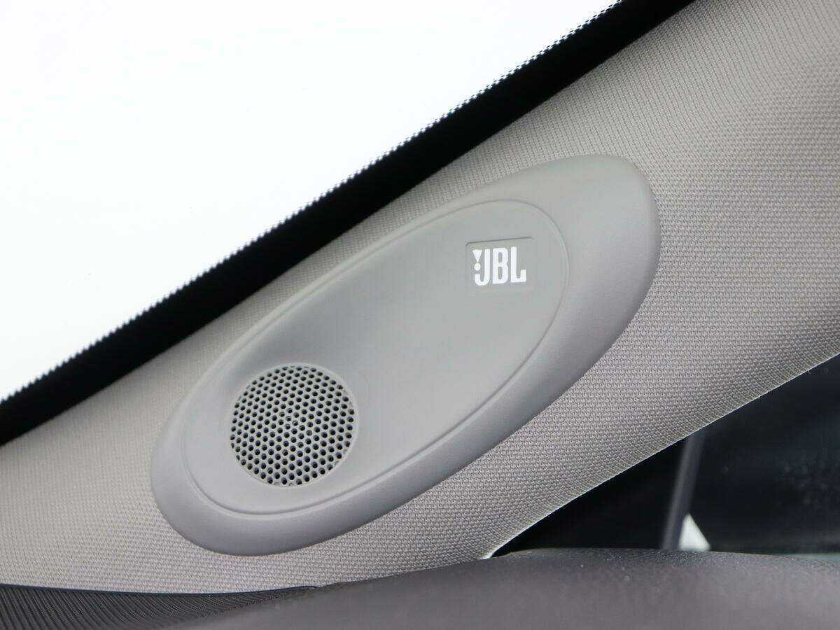 Б/У Тойота Камри 2020 года. Фото: #21