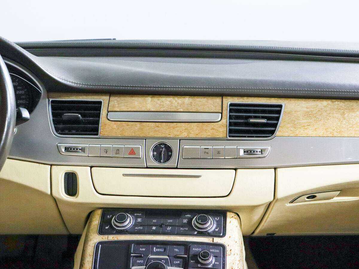 Б/У Ауди А8 2010 года. Фото: #11