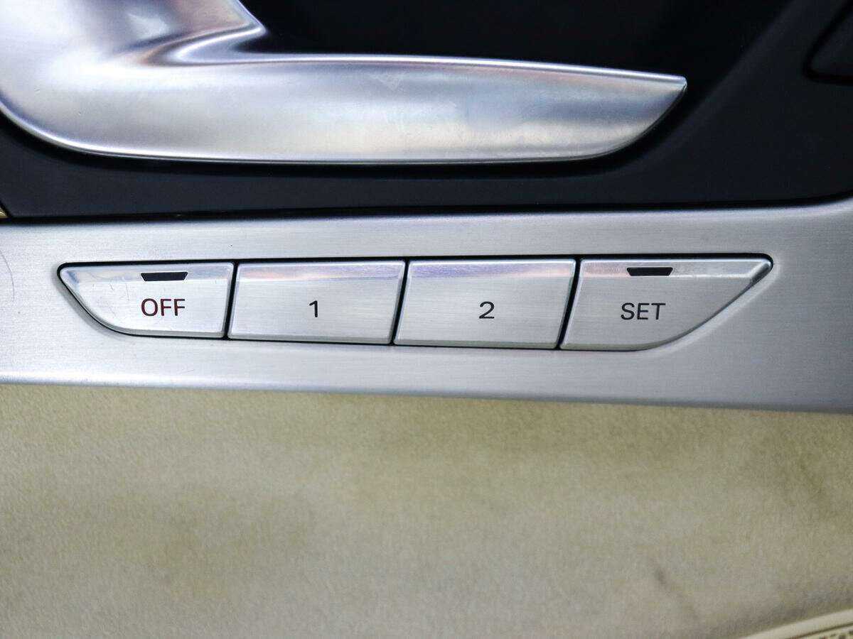 Б/У Ауди А8 2010 года. Фото: #15