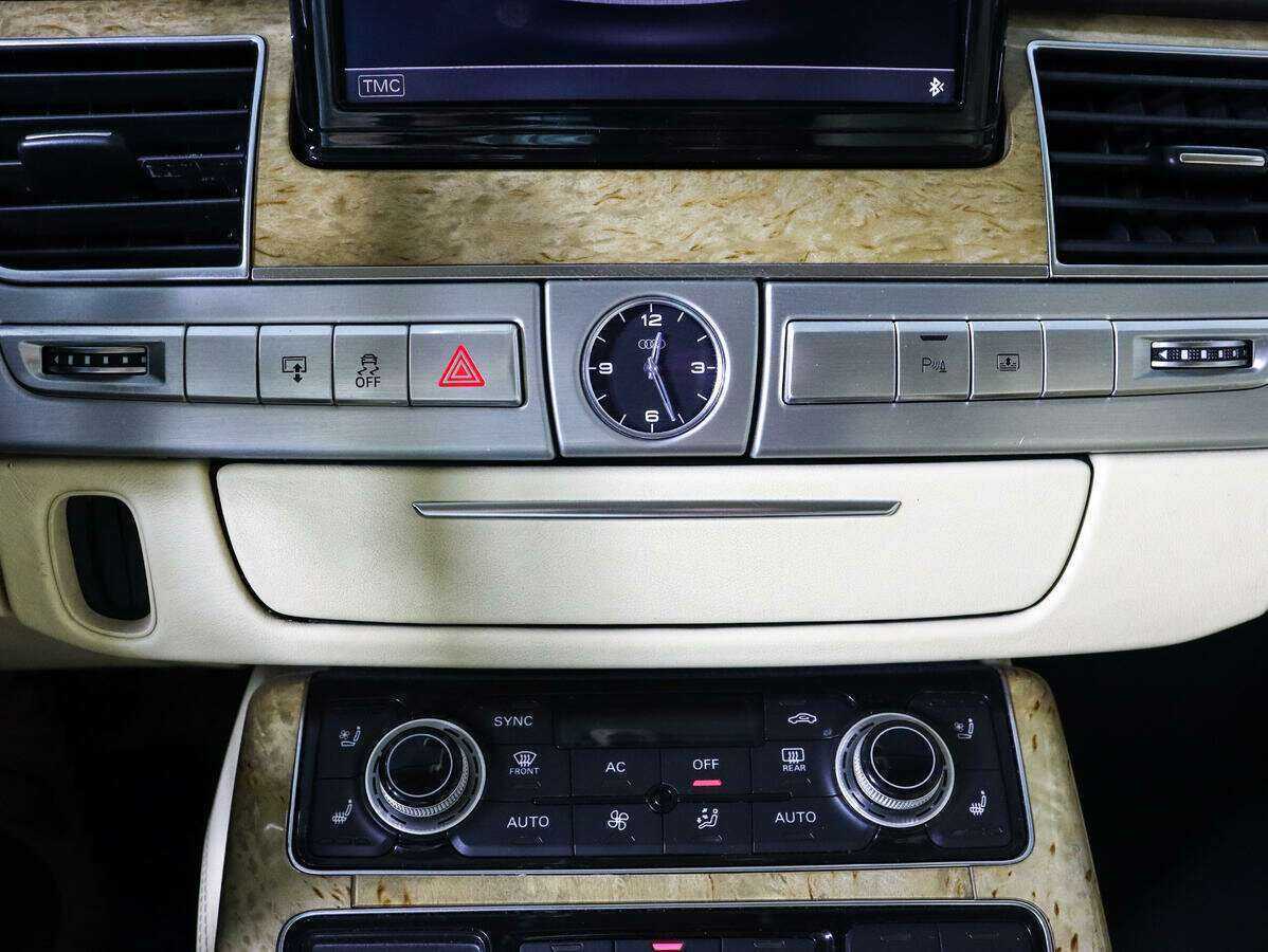 Б/У Ауди А8 2010 года. Фото: #17