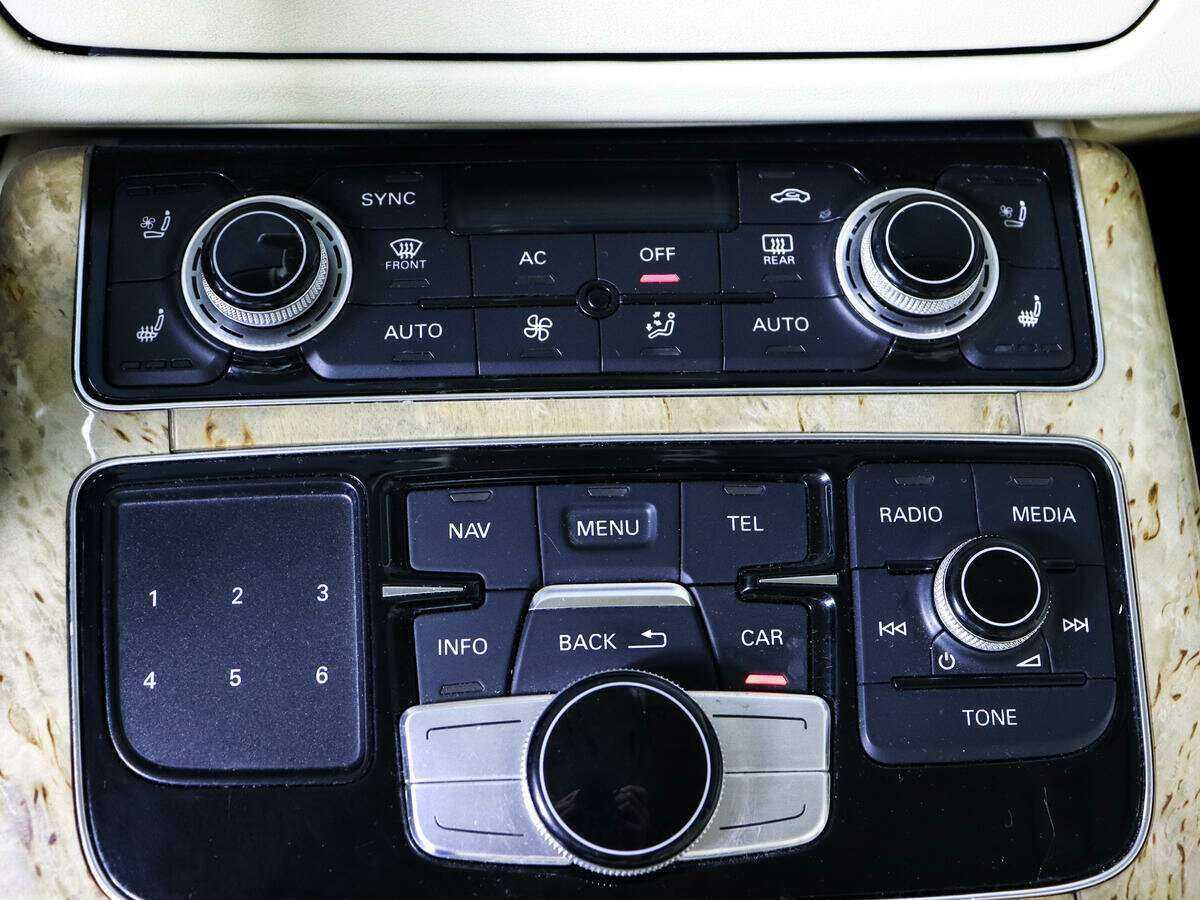 Б/У Ауди А8 2010 года. Фото: #18