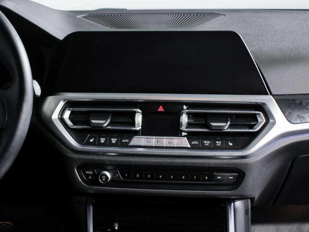 Б/У БМВ 3 серии 2021 года. Фото: #8