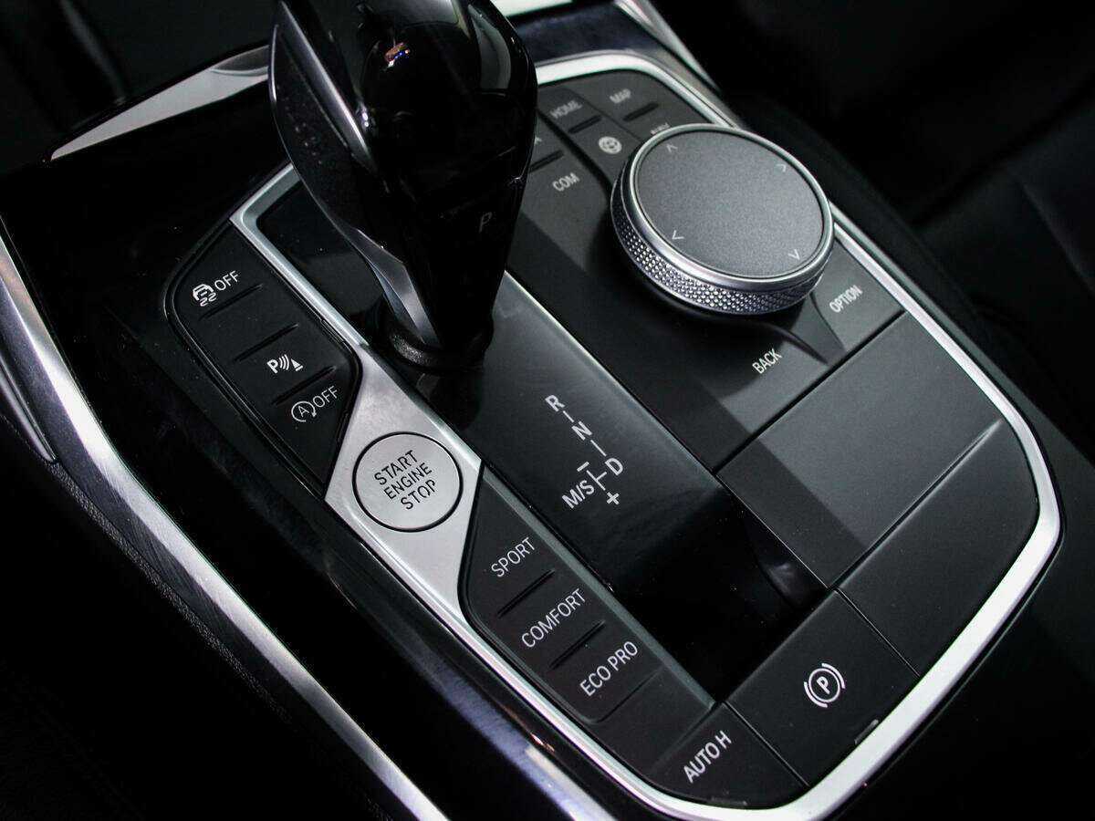 Б/У БМВ 3 серии 2021 года. Фото: #11