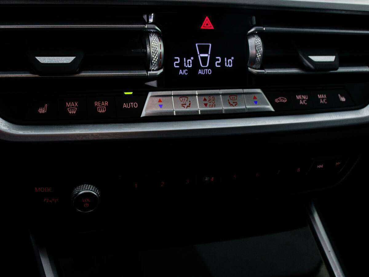 Б/У БМВ 3 серии 2021 года. Фото: #12