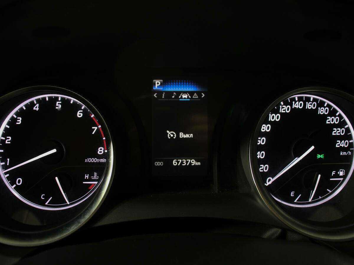 Б/У Тойота Камри 2020 года. Фото: #10