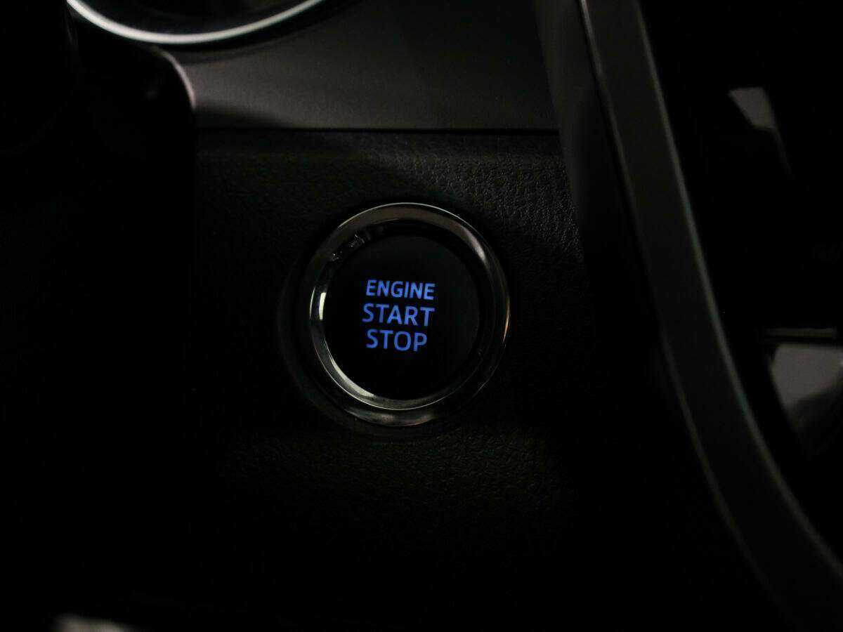 Б/У Тойота Камри 2020 года. Фото: #16