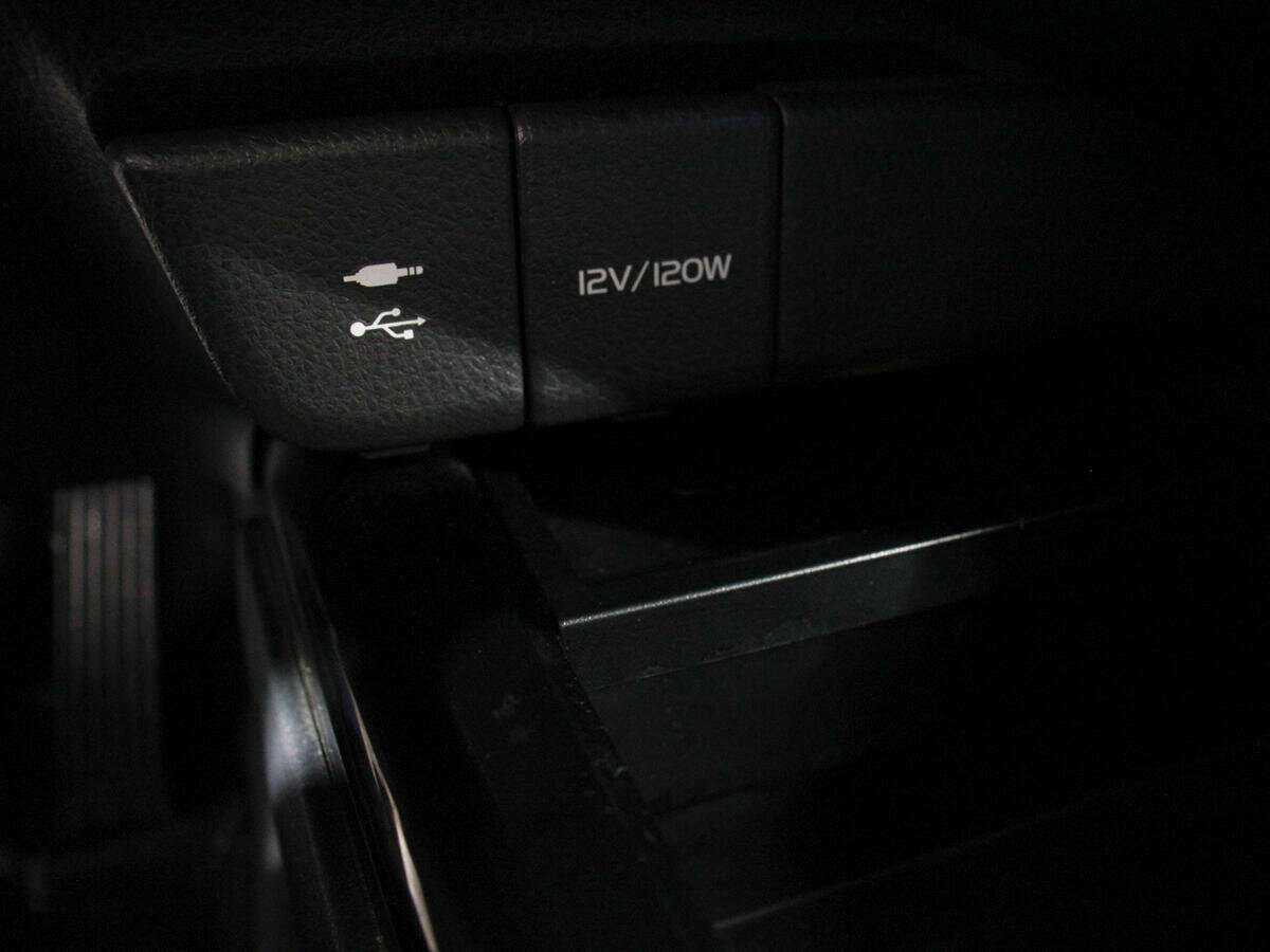 Б/У Тойота Камри 2020 года. Фото: #22