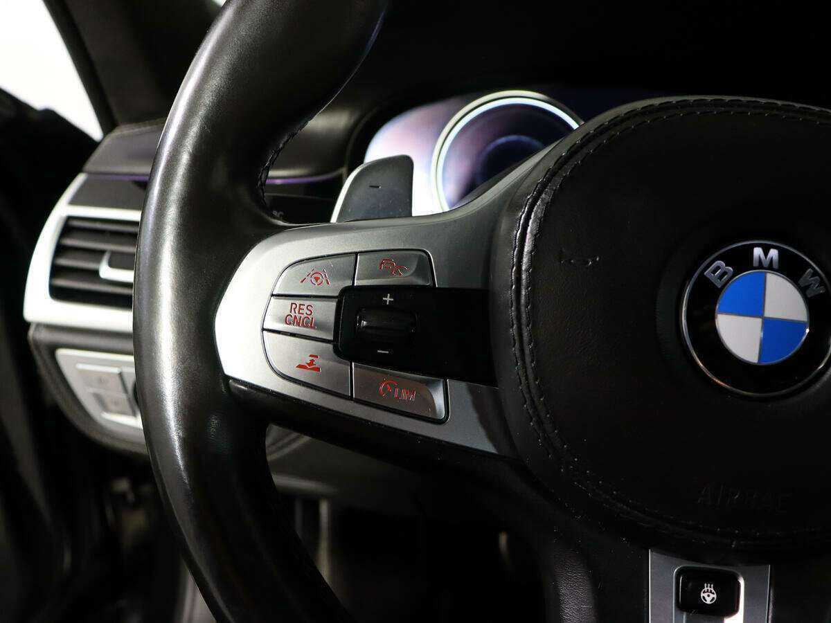 Б/У БМВ 7 серии 2018 года. Фото: #21