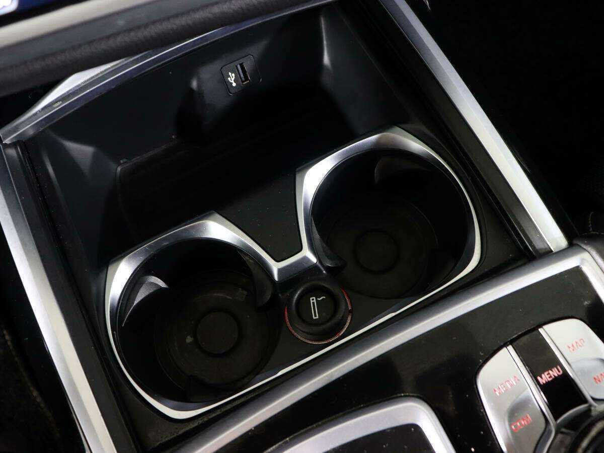 Б/У БМВ 7 серии 2018 года. Фото: #28