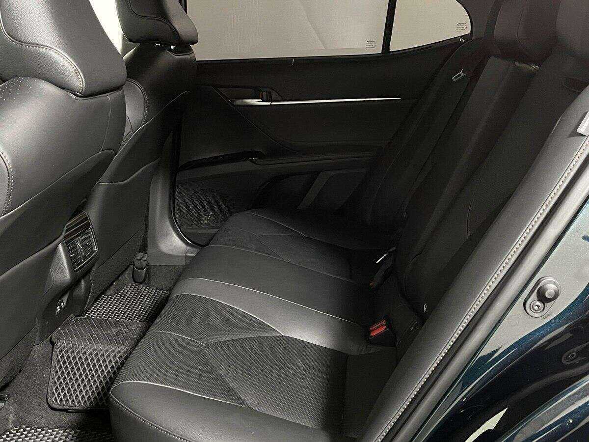 Б/У Тойота Камри 2019 года. Фото: #7